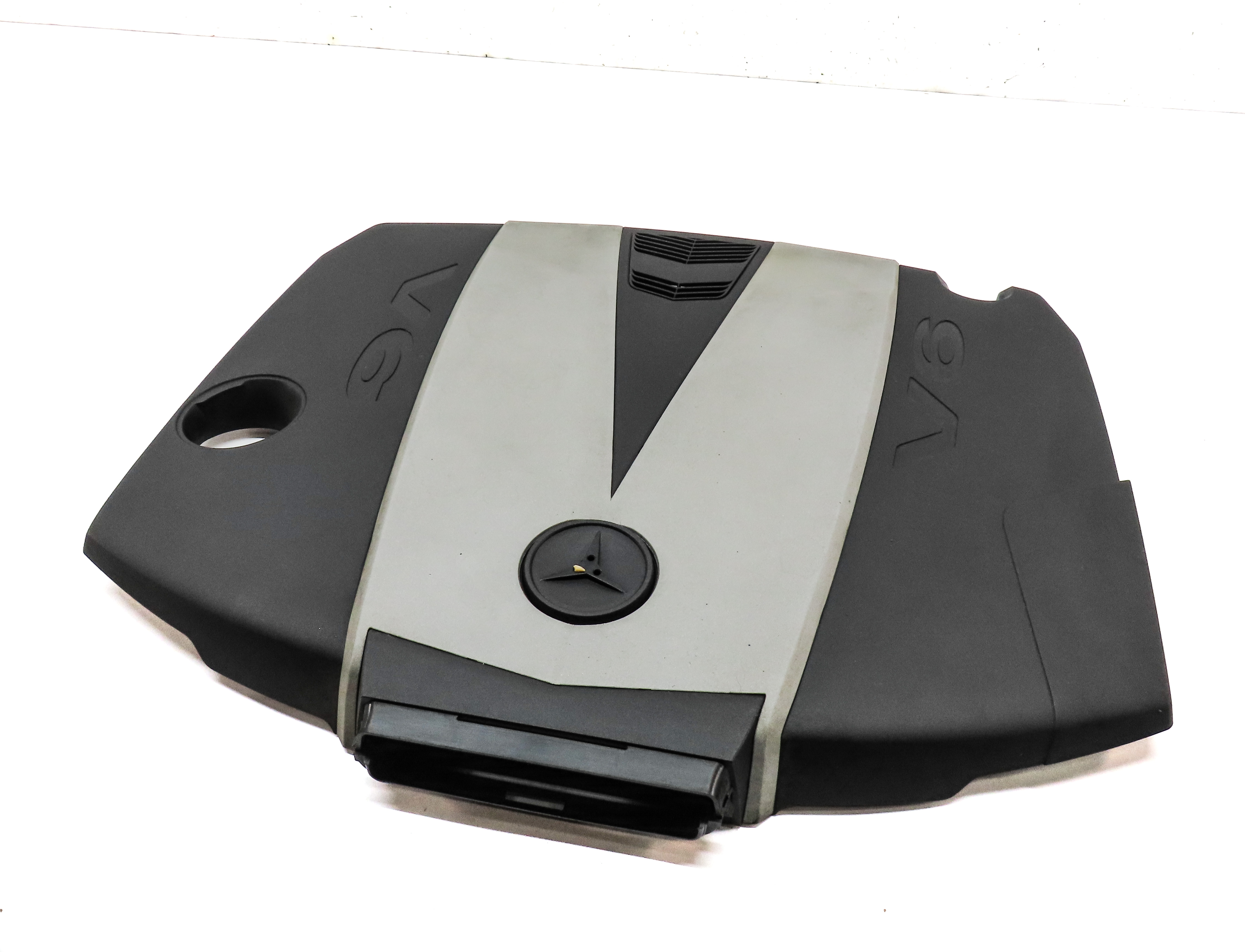 12-14 MERCEDES ML 13-16 GL X166 W166 3.0L DIESEL (OM642) PRIMARY ENGINE COVER — exact item pictured